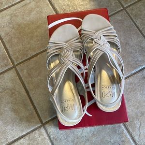 Wedge sandal by Ryla. Size 8 1/2 medium.